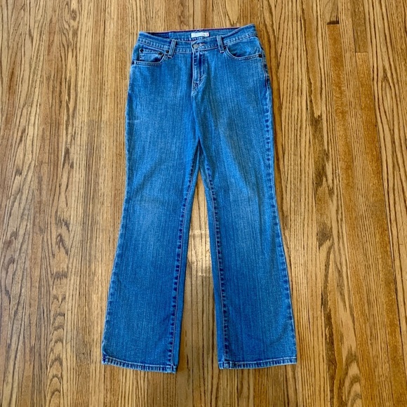 VTG 2000s y2k Levis 550 Relaxed Boot Cut Flare Med Wash Jeans 4 Short Stretch - Picture 1 of 8